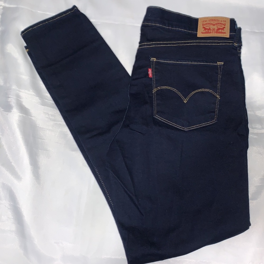 Levi’s - Picture 3 of 3